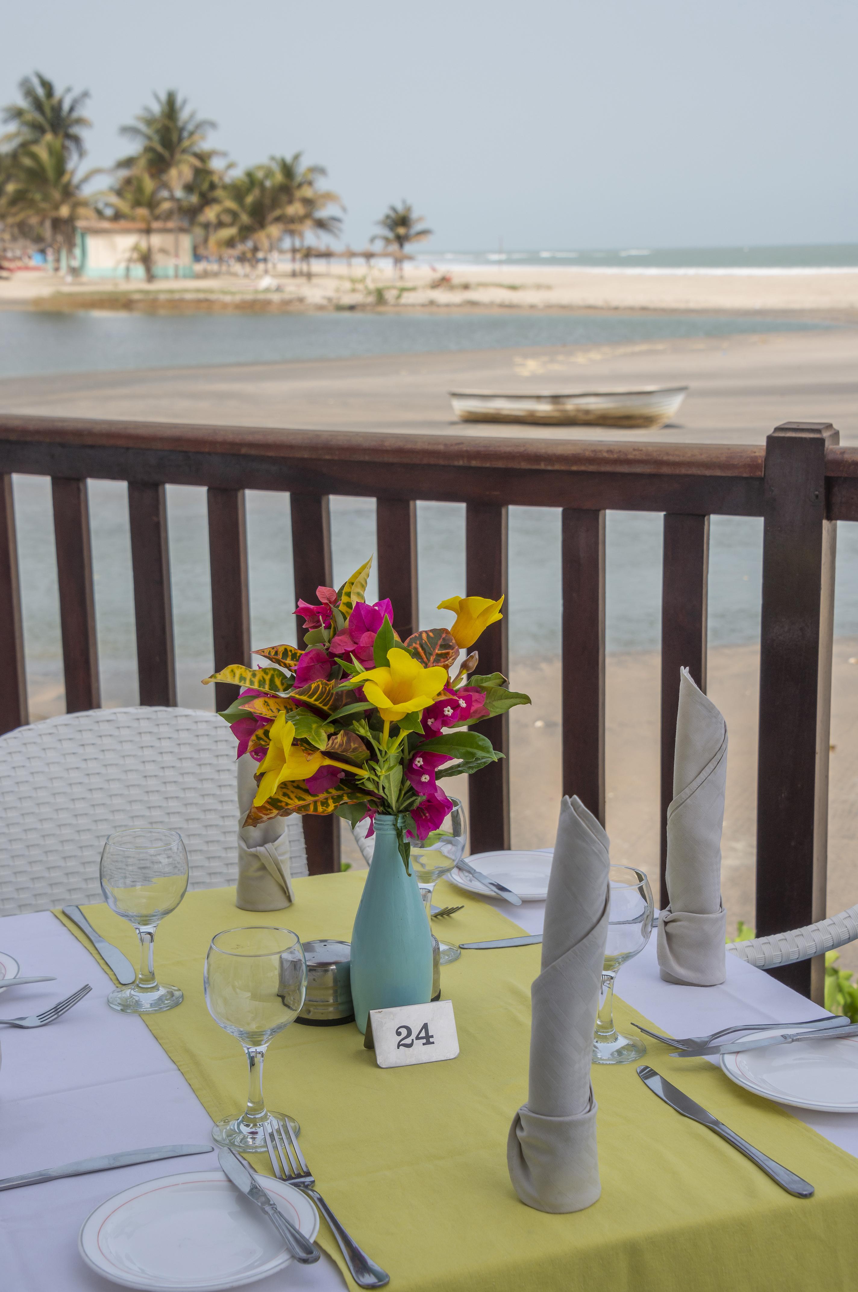 Sunset Beach Hotel Kotu Exterior photo