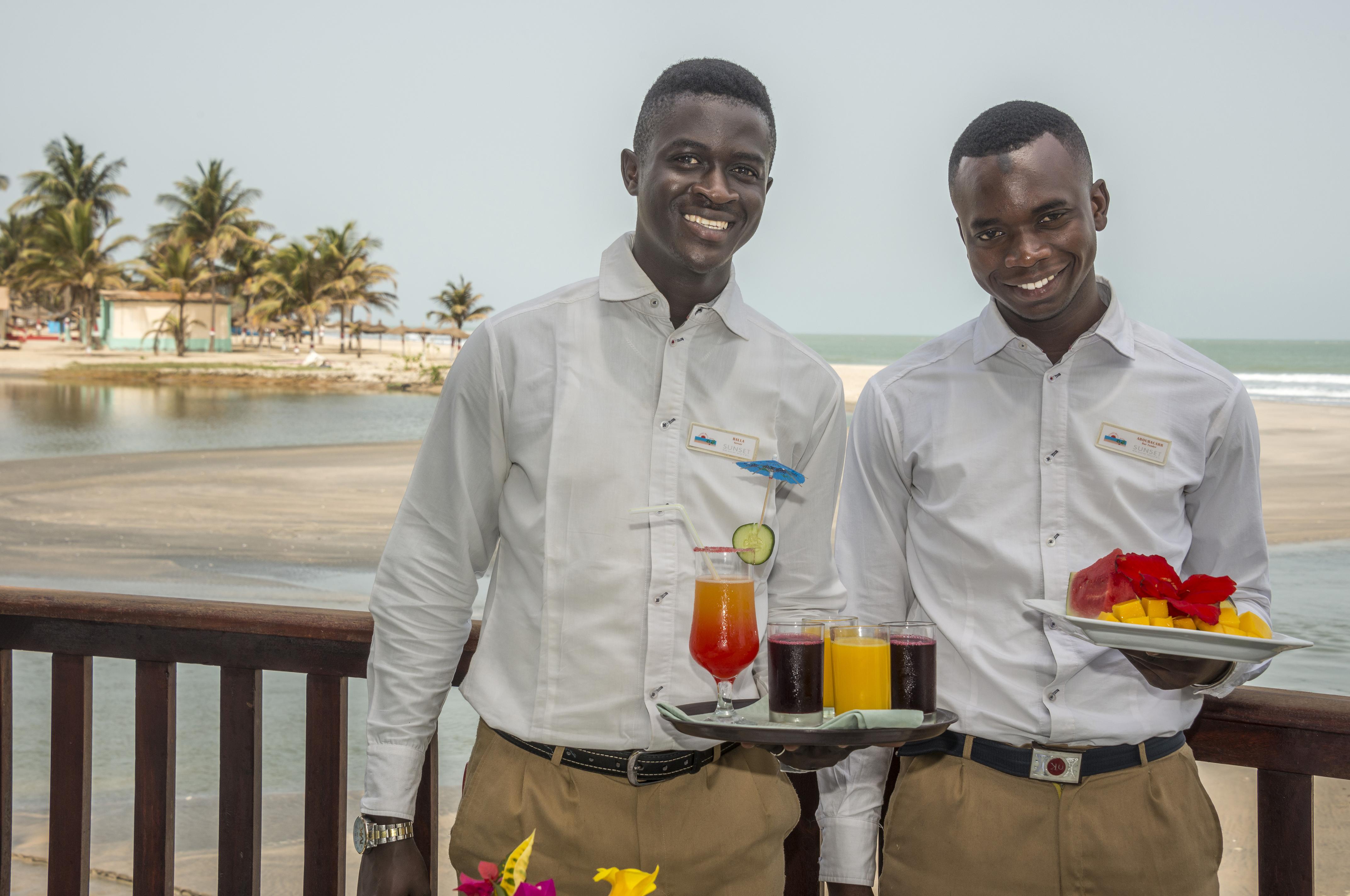 Sunset Beach Hotel Kotu Exterior photo