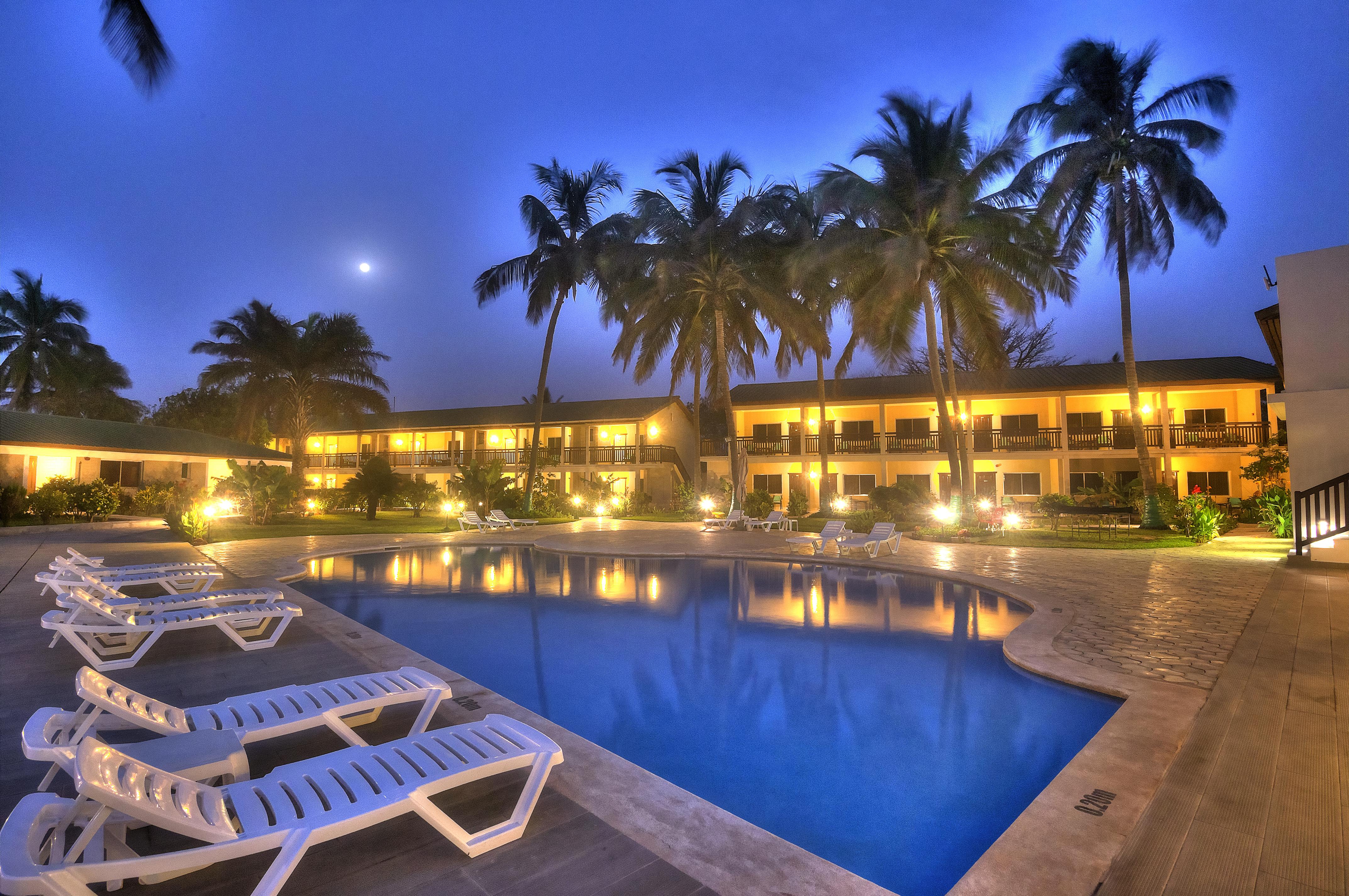 Sunset Beach Hotel Kotu Exterior photo