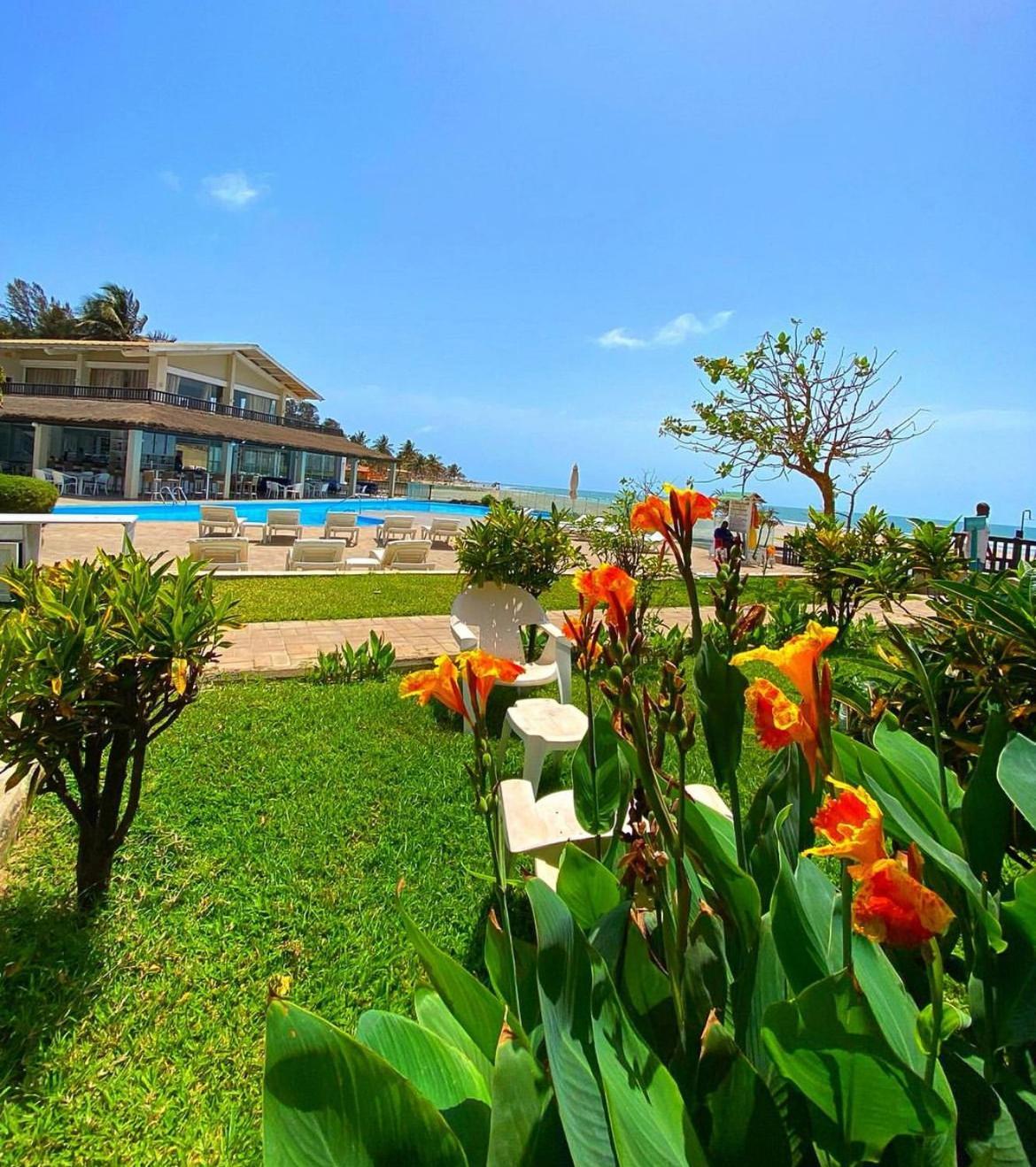 Sunset Beach Hotel Kotu Exterior photo