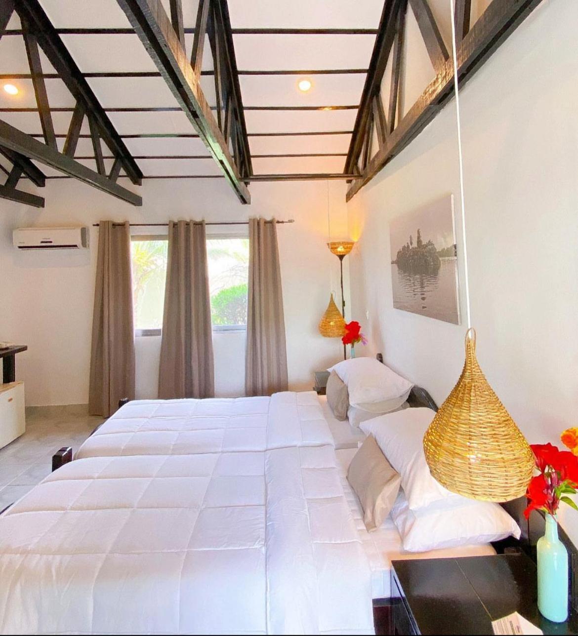 Sunset Beach Hotel Kotu Exterior photo