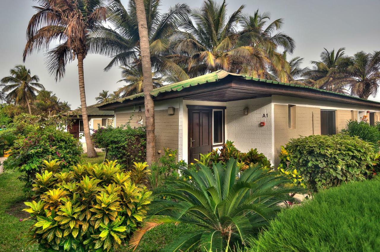 Sunset Beach Hotel Kotu Exterior photo